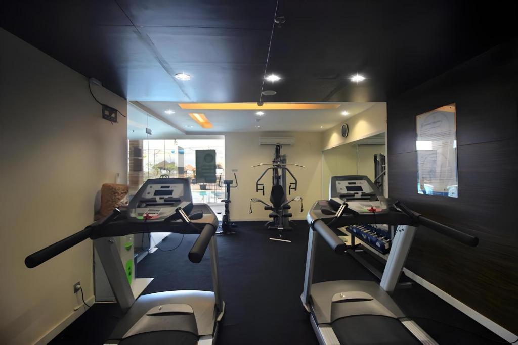 Banjarbaru Grand Qin Hotel מראה חיצוני תמונה