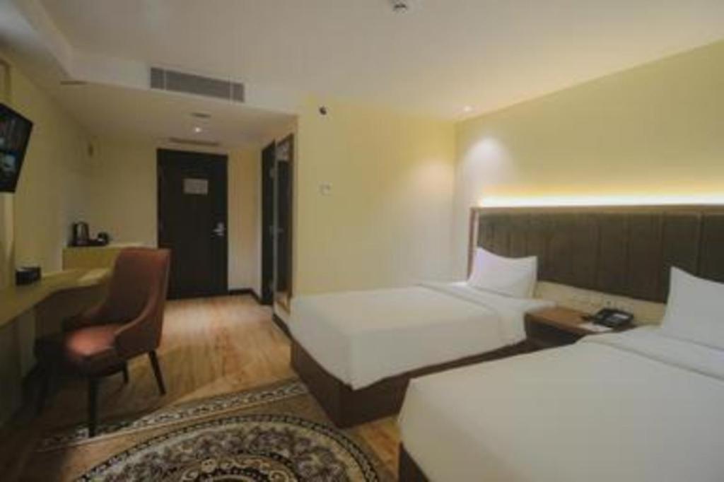 Banjarbaru Grand Qin Hotel מראה חיצוני תמונה