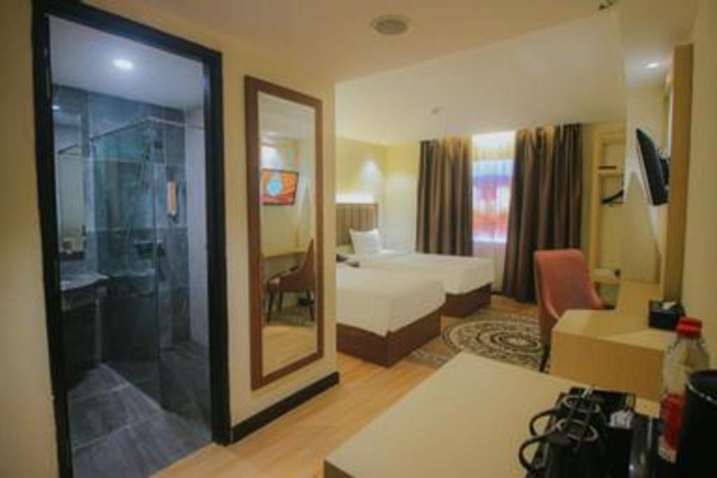 Banjarbaru Grand Qin Hotel מראה חיצוני תמונה