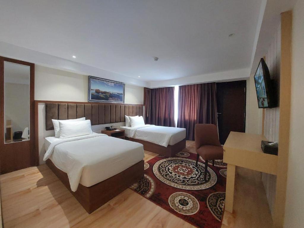 Banjarbaru Grand Qin Hotel מראה חיצוני תמונה